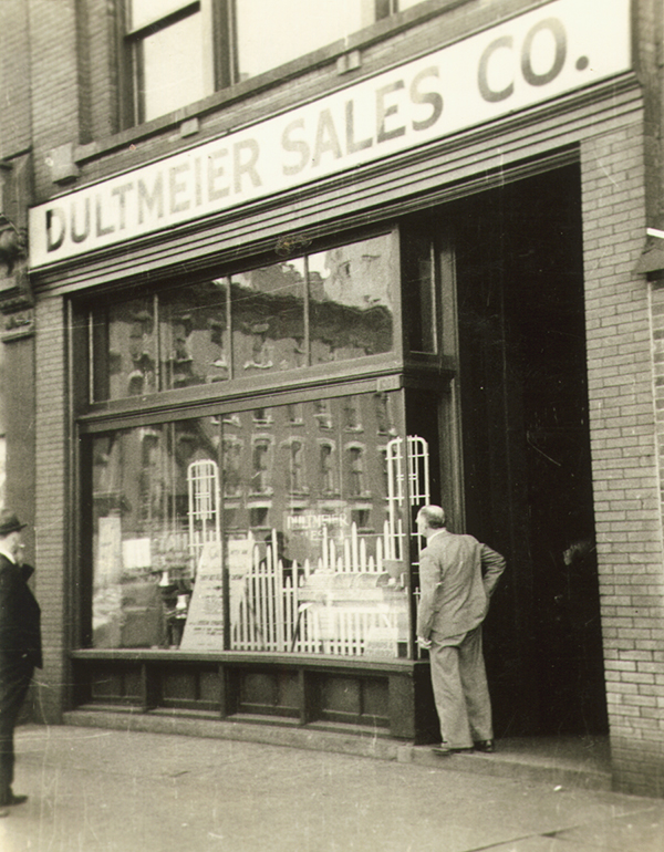 Dultmeier Sales Co. on 10th & Farnam (Omaha)